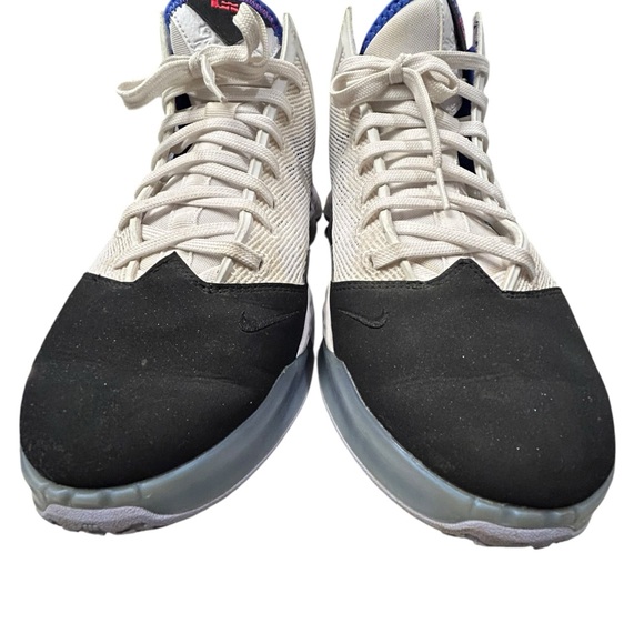 Nike LeBron 19 Low "Black Toe" White Blue Basketball Sneaker Size 12 - Picture 7 of 10